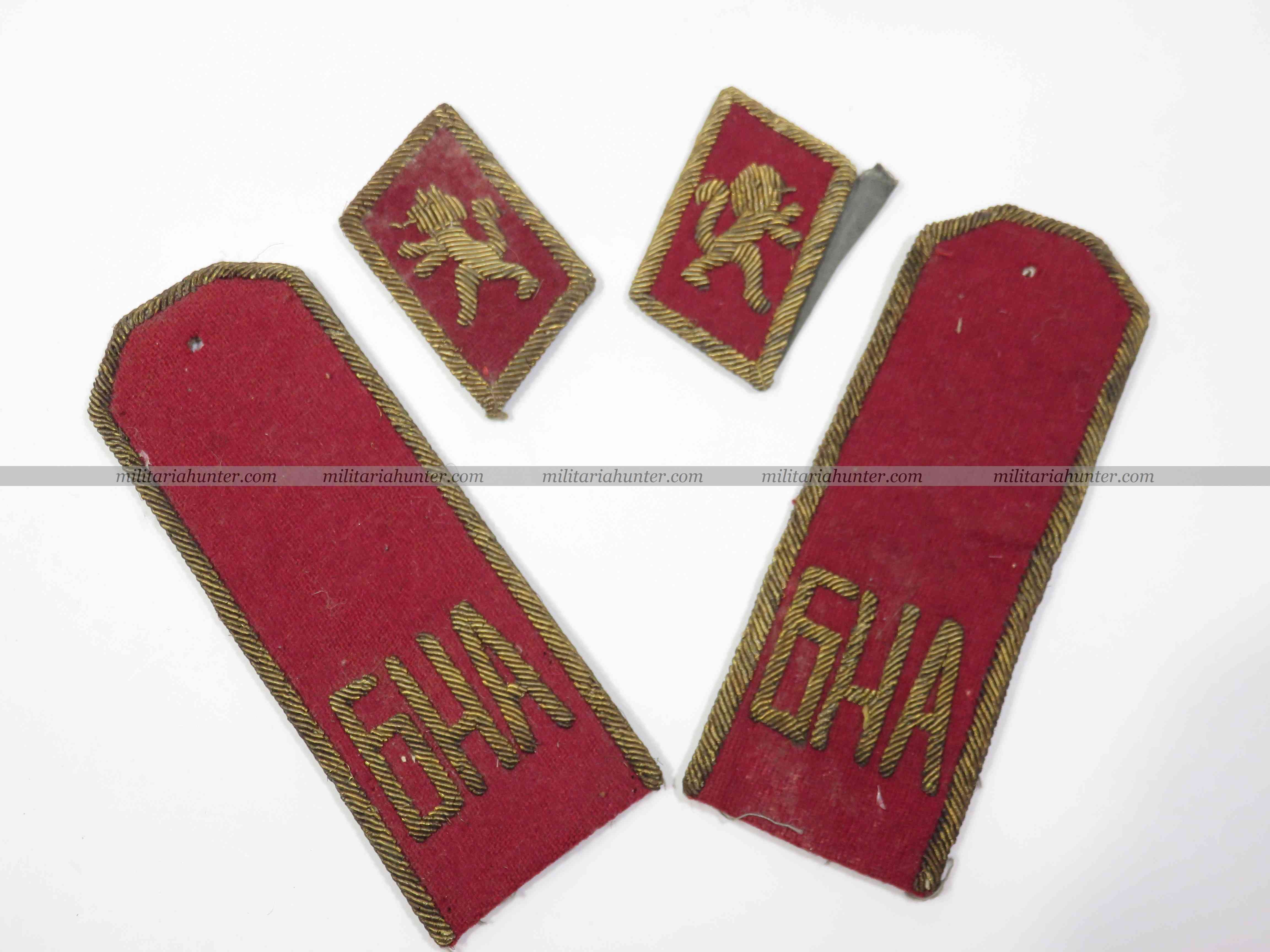 Militaria Hunter   Achat Vente Estimation Militaria ww1 ww2 Bulgaria - shoulder boards and collar tabs - communist era