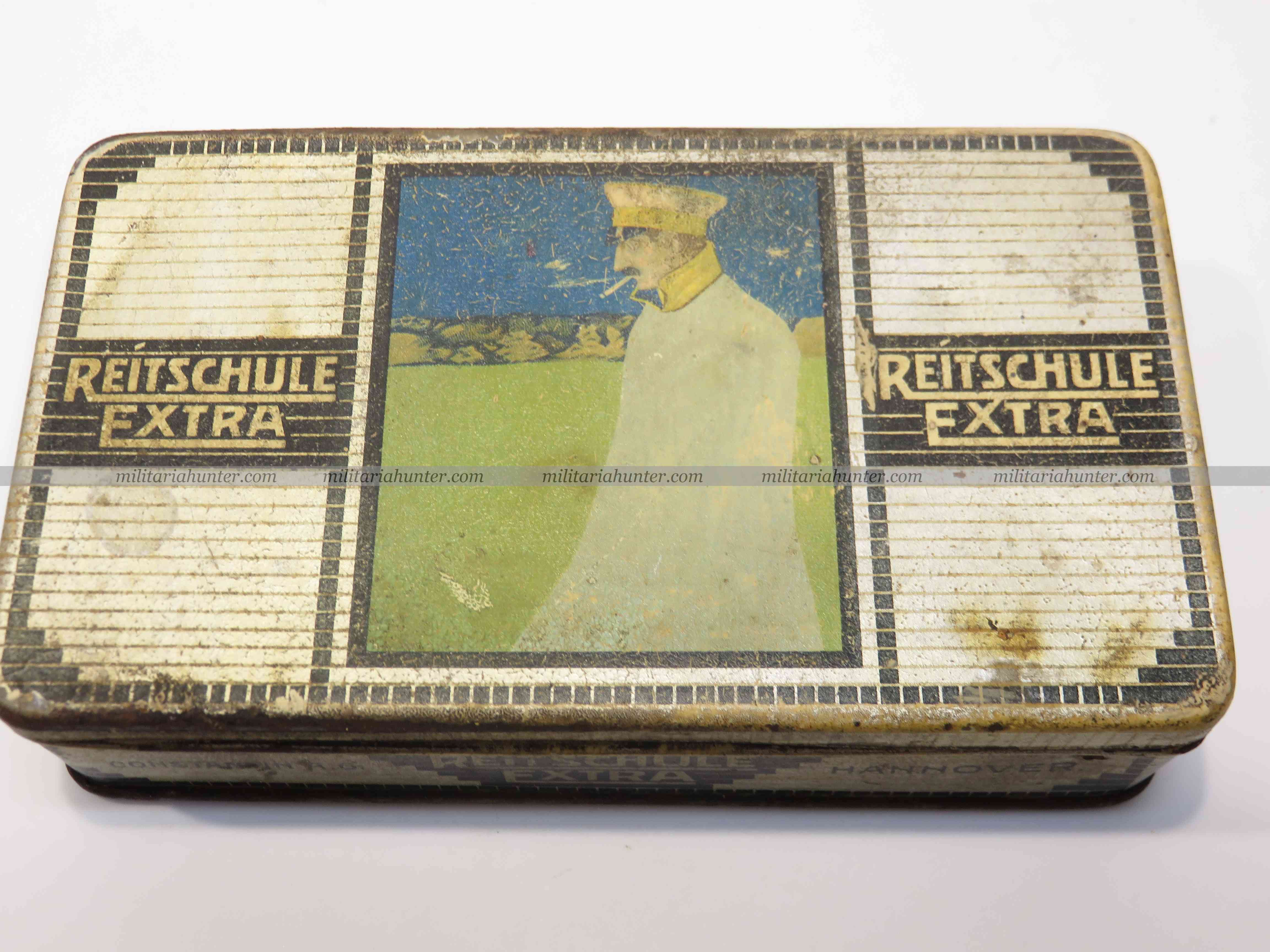 militaria : ww1 german Reitschule cigarettes box - boîte de cigarettes Reitschule