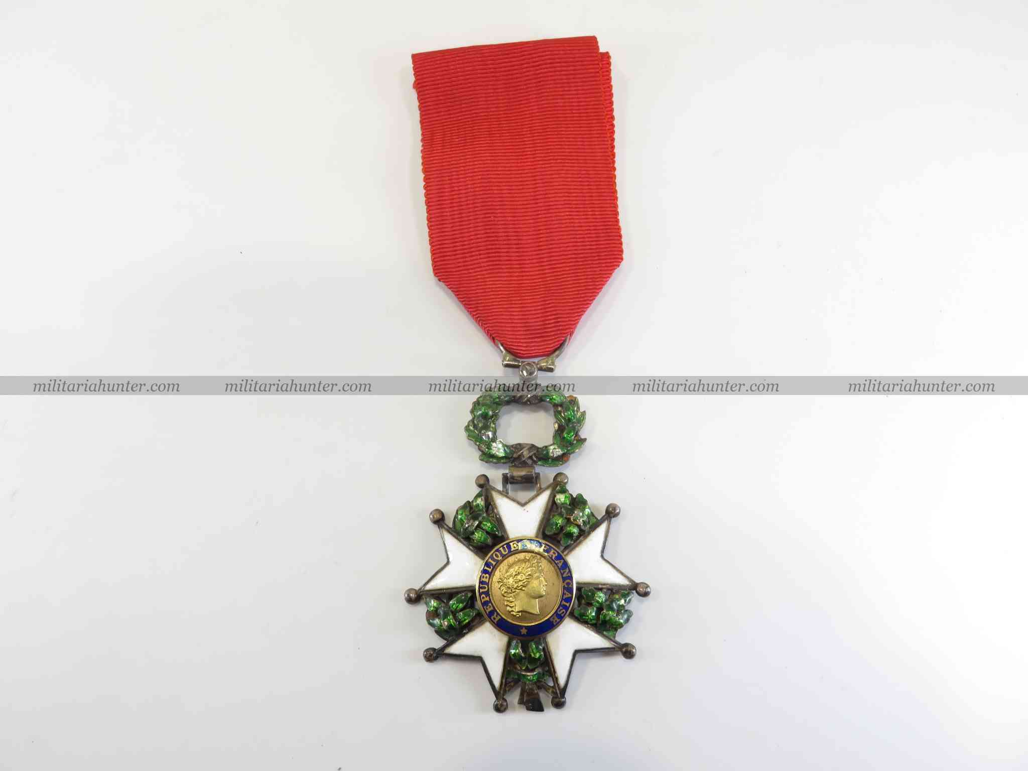 militaria : Croix de chevalier de la Légion d'Honneur 4ème République bijoutier