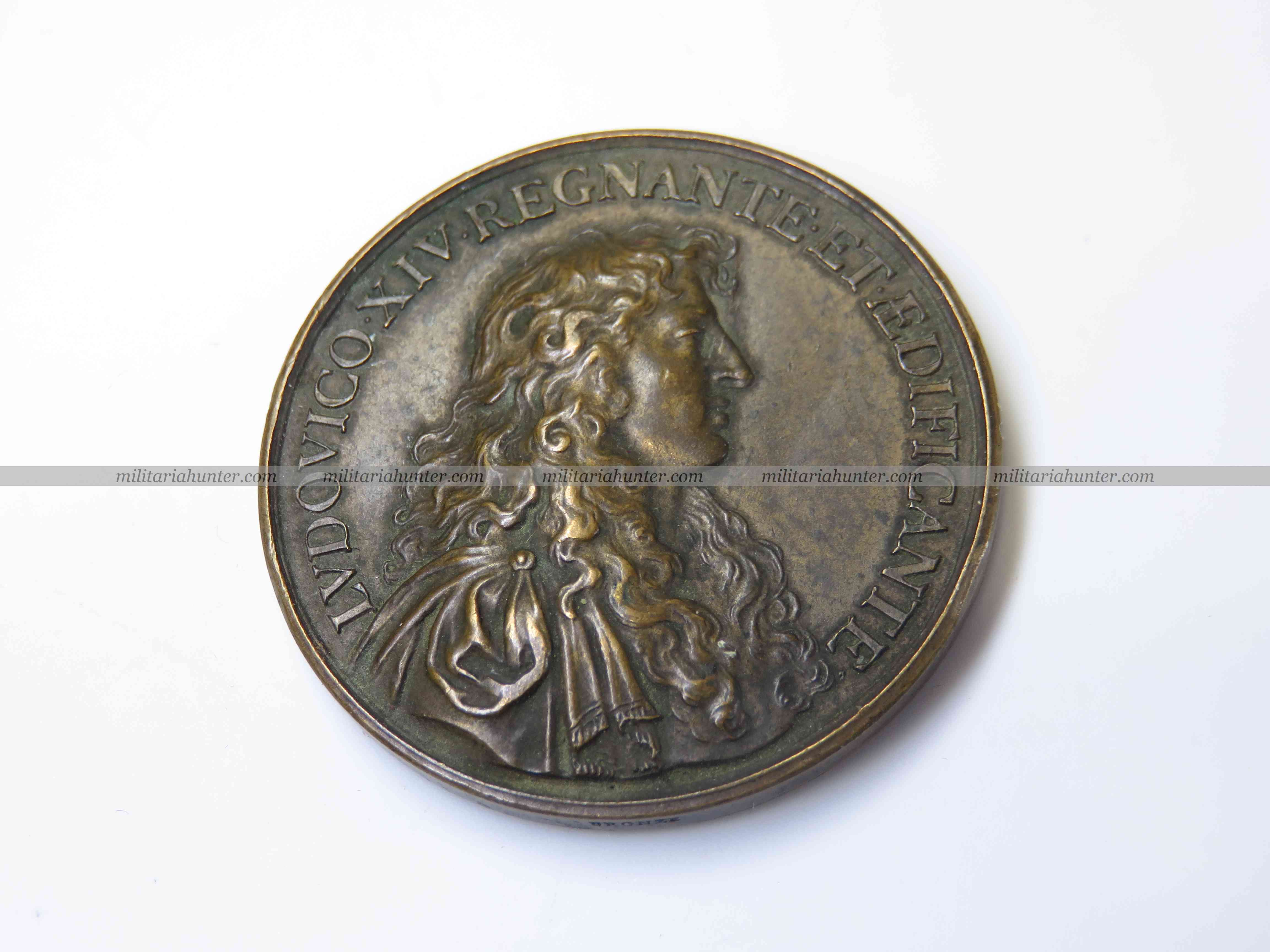 Militaria Hunter   Achat Vente Estimation Militaria ww1 ww2 Médaille bronze Louis XIV - Observatoire de Paris 1667 - frappe XIXe