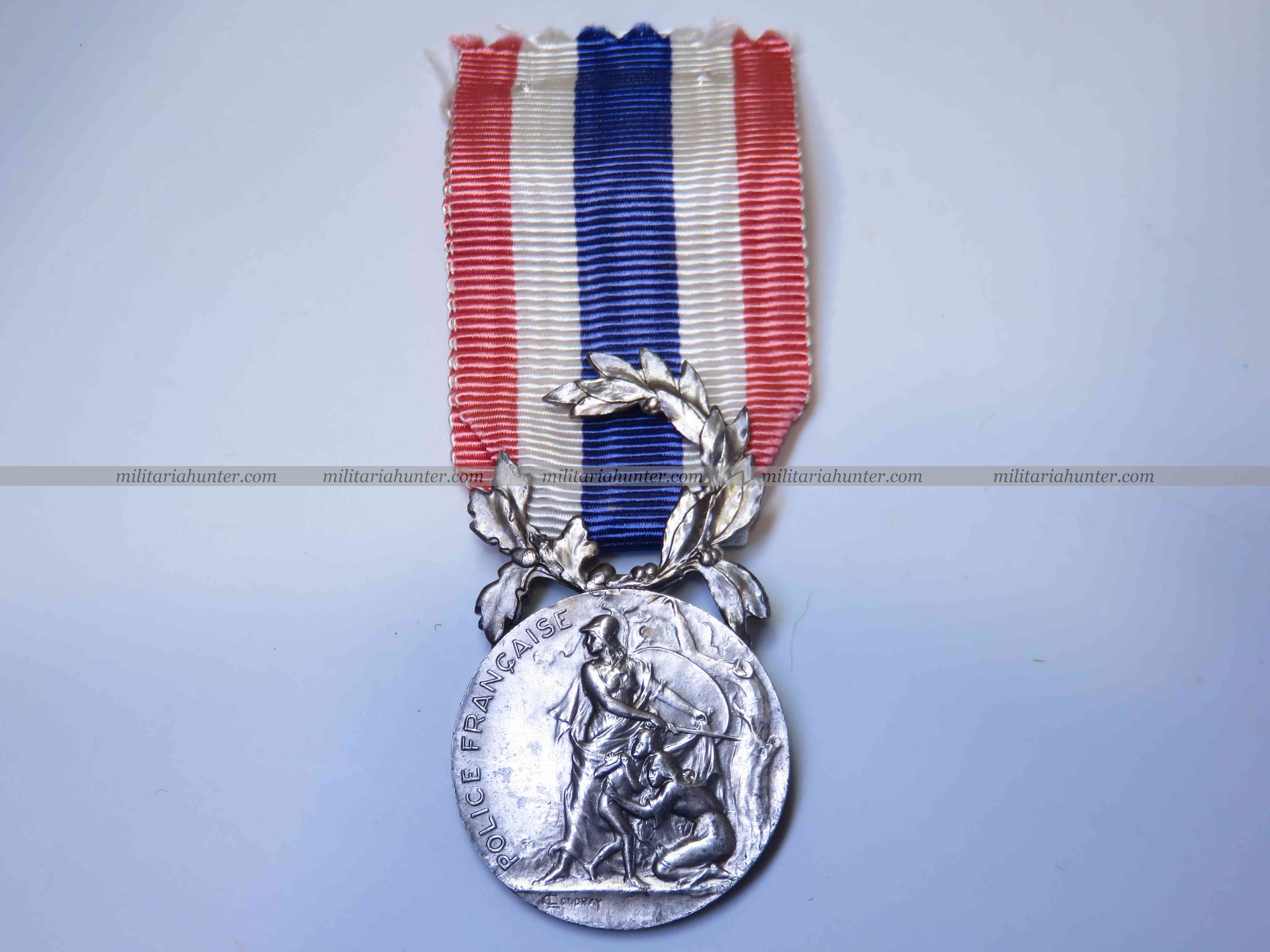 Militaria Hunter   Achat Vente Estimation Militaria ww1 ww2 (AL) France - Médaille d'honneur du Ministère de l'Intérieur en argent