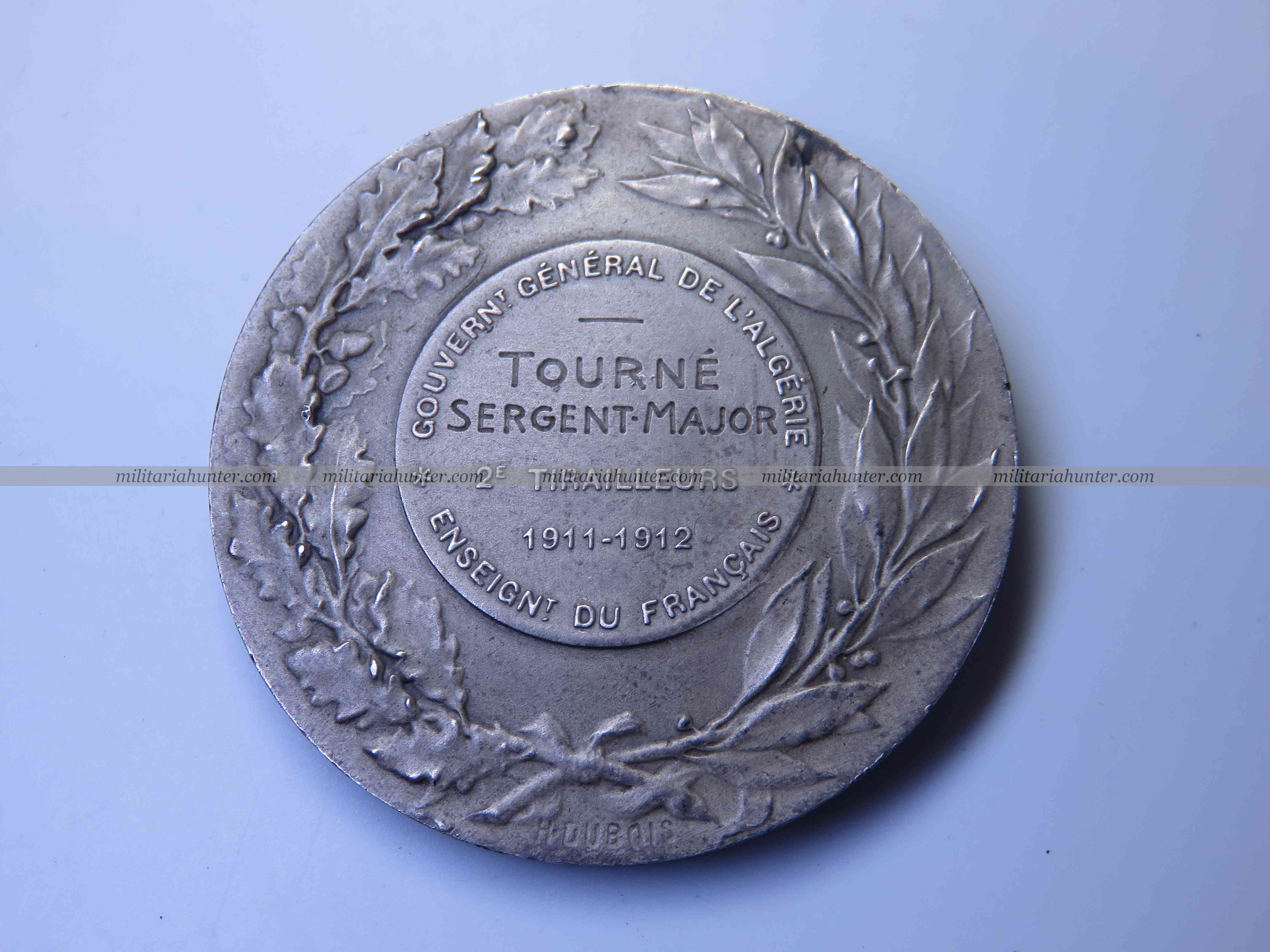 militaria : Médaille en argent du 2ème Tirailleur 1911-1912