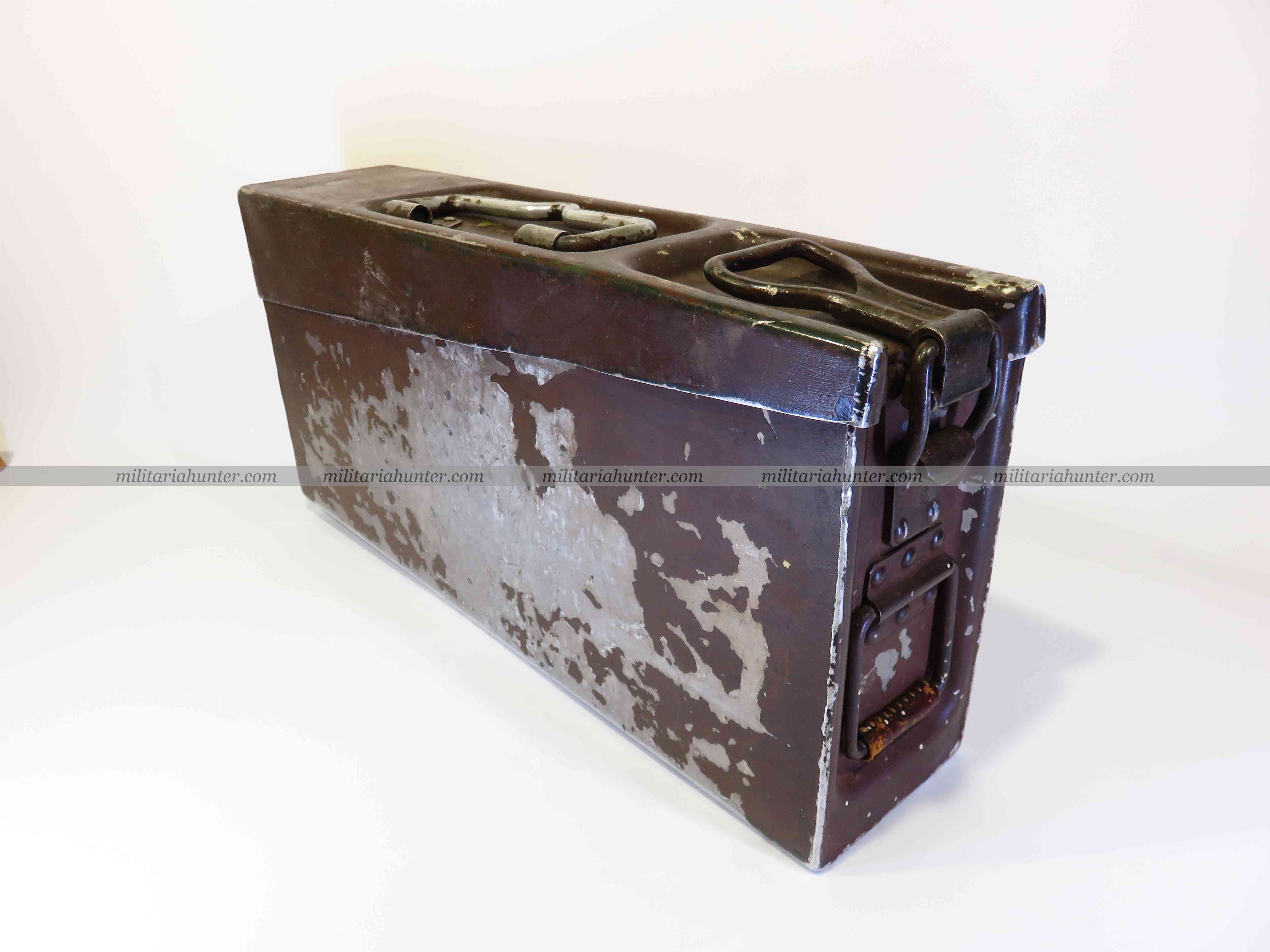 militaria : Caisse MG aluminium peinture marron - MG aluminium ammo box