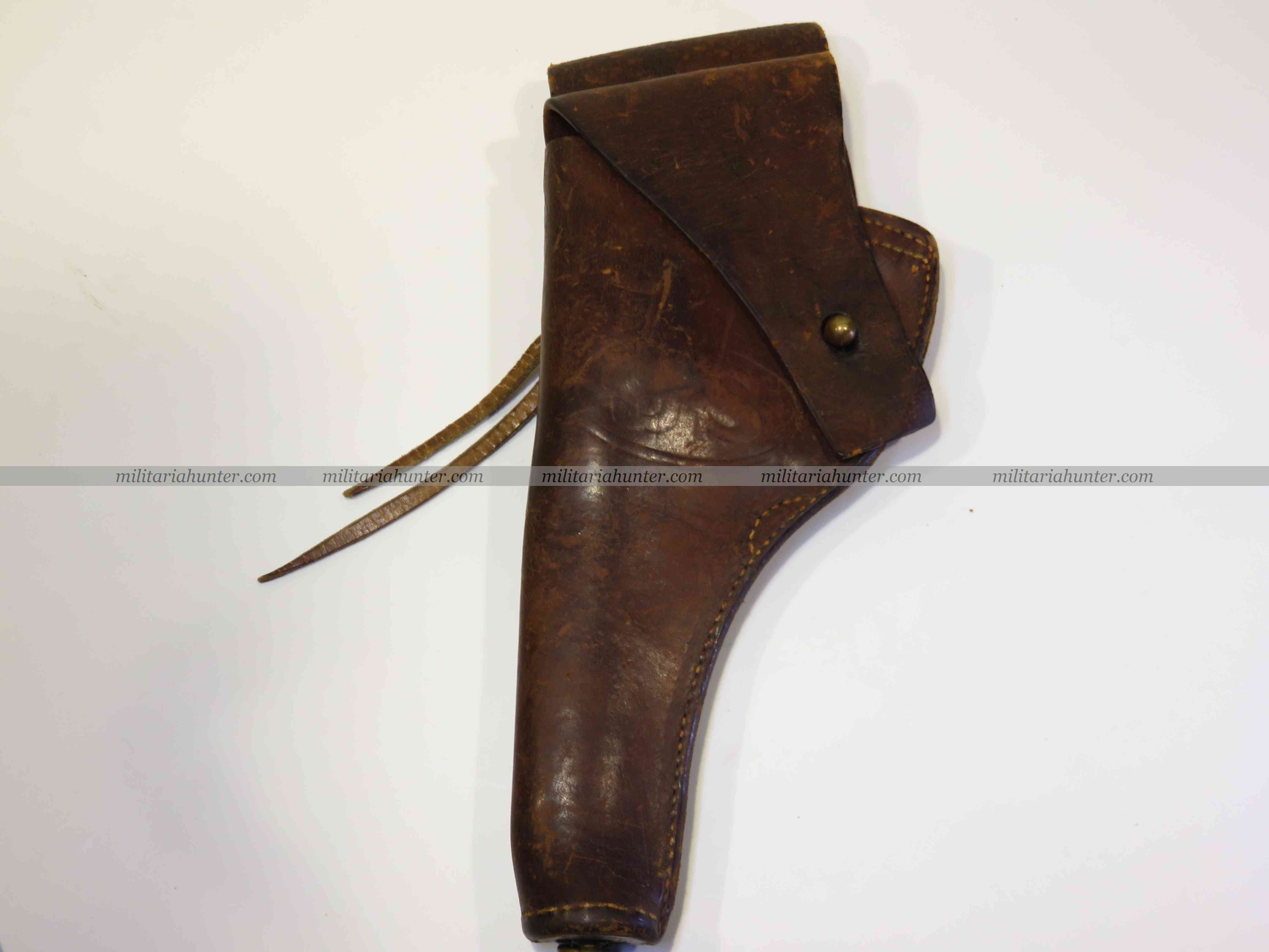 Militaria Hunter   Achat Vente Estimation Militaria ww1 ww2 ww1 US officer leather holster 1917 - holster d'officier US ww1