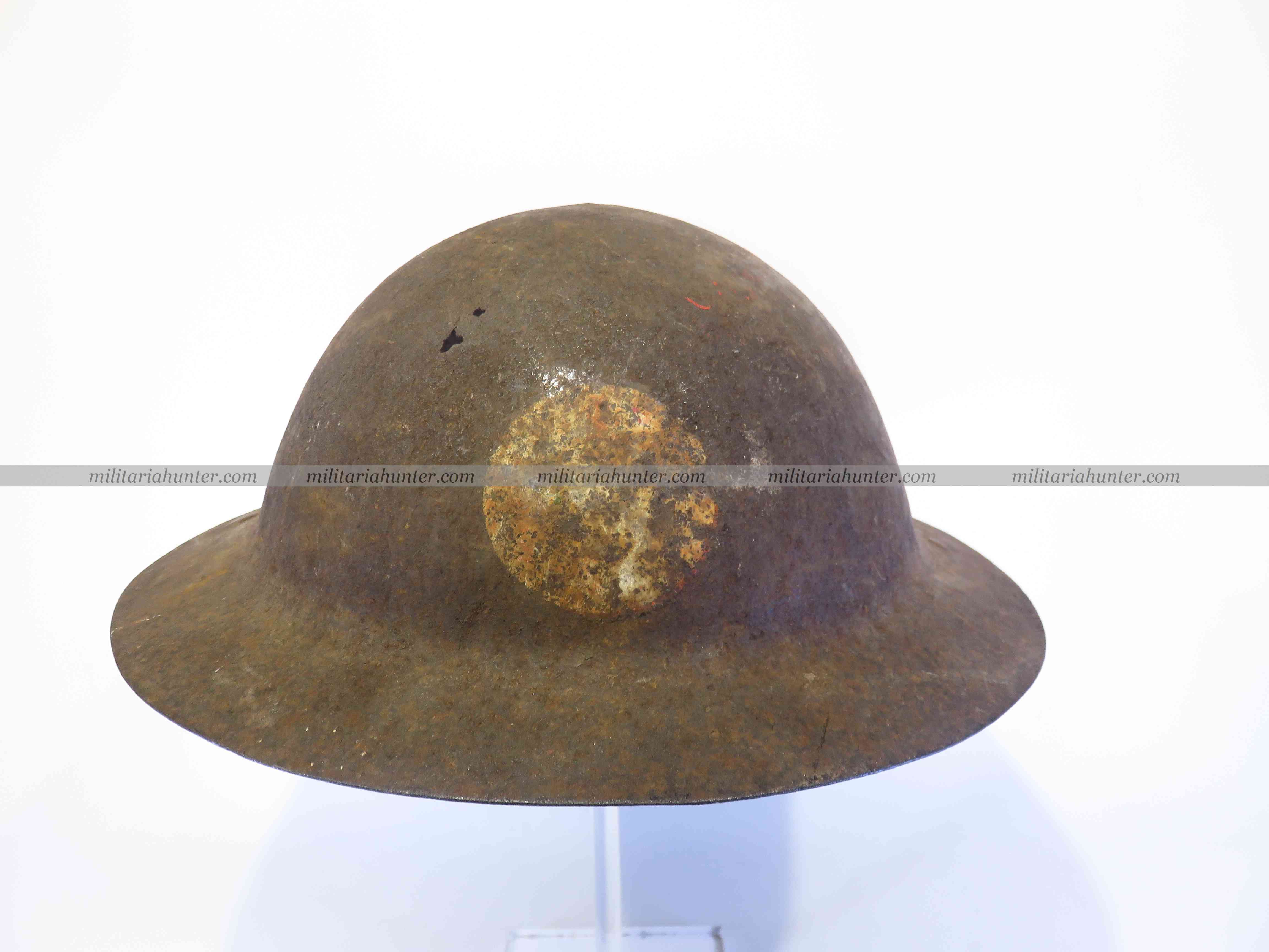 militaria : ww1 barn found british Brodie helmet shell with insignia perhaps 55th West Lanca