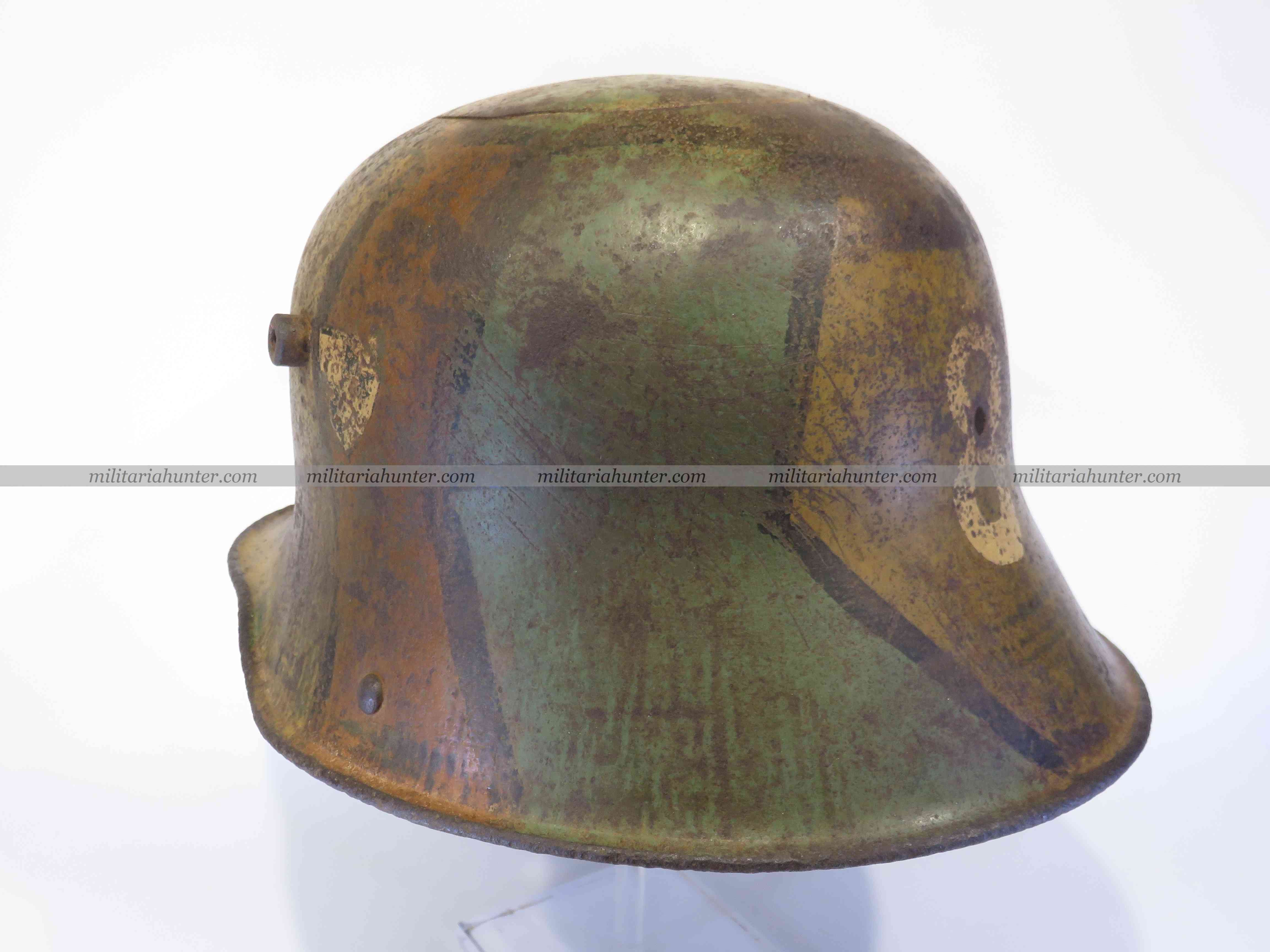 militaria : Scarce Garde camouflaged helmet - Stahlhelm camouflé de la Garde