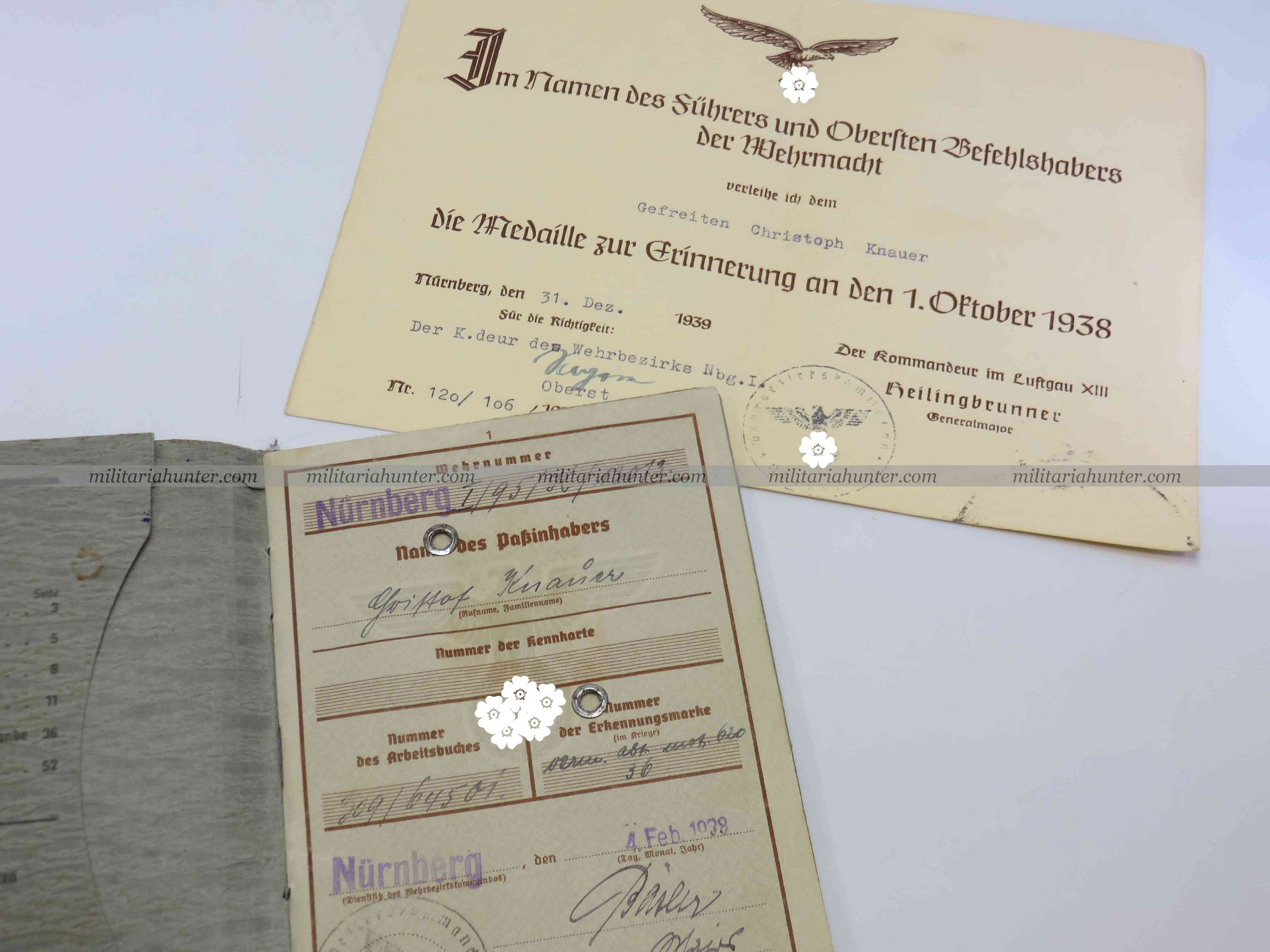 militaria : ww2 german personal book + Sudetenland medal diploma