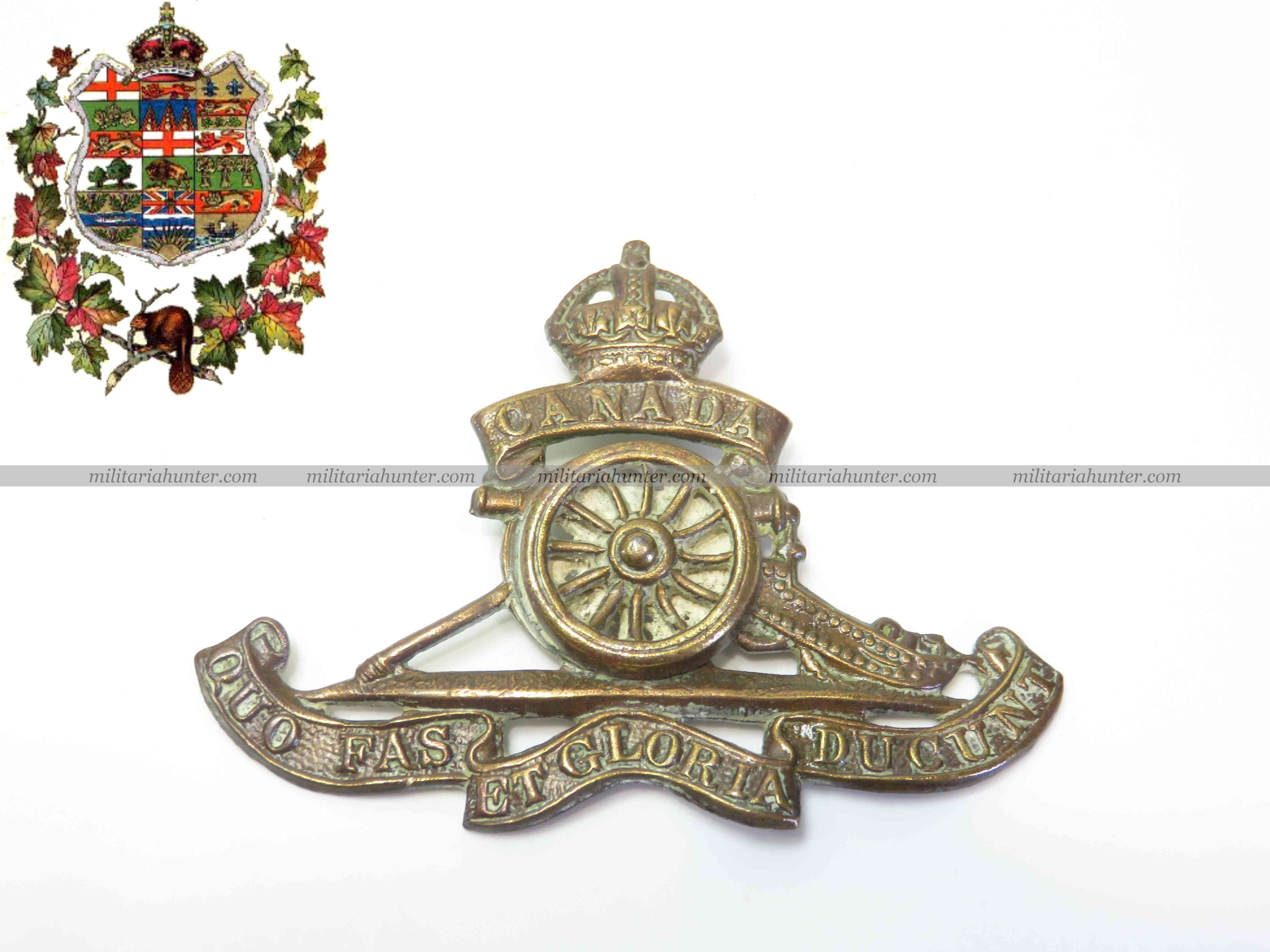 militaria : Canada ww1 Canadian Field Artillery cap badge moving wheel pattern