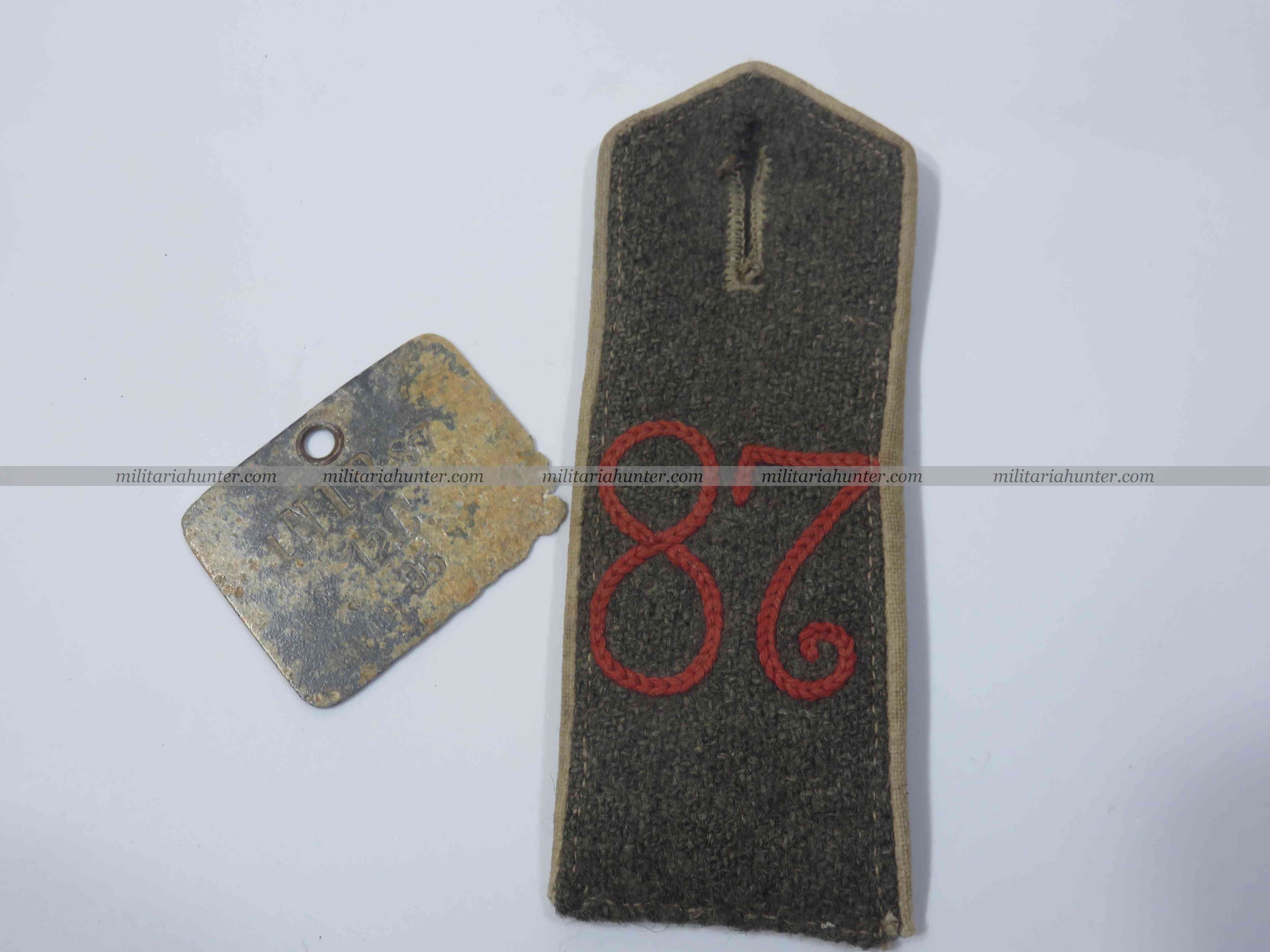 militaria : Patte d'épaule M15 et plaque d'identité du JR 87 (Nassau)